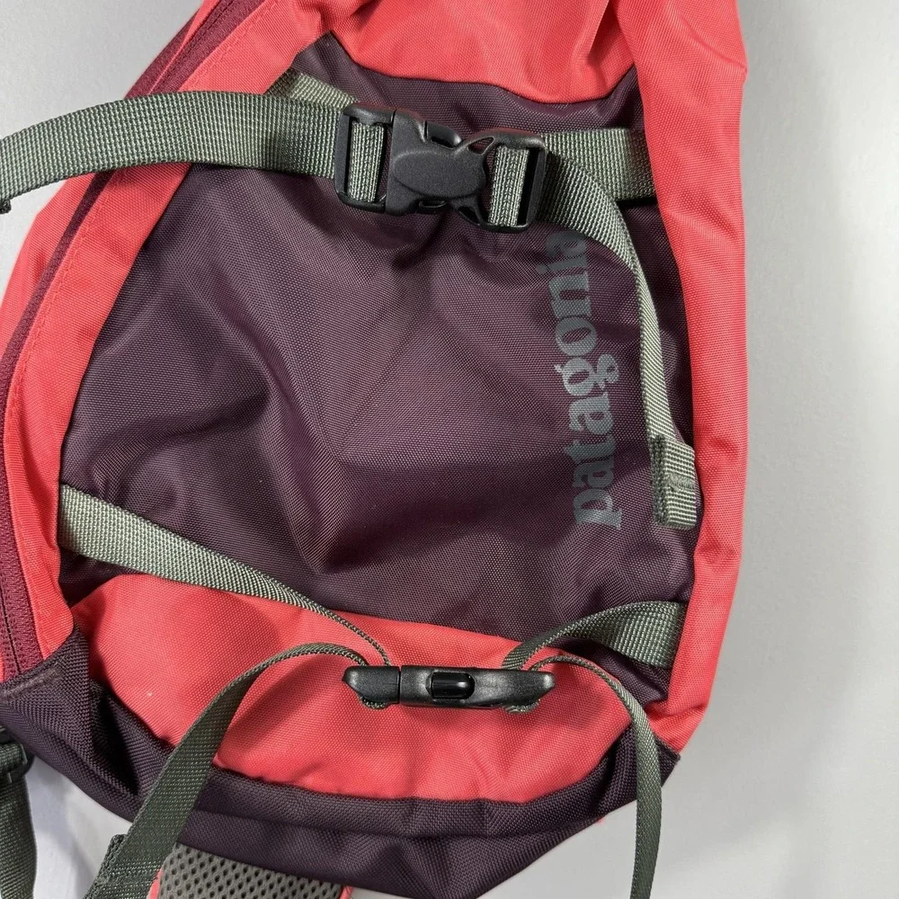 Patagonia Utility Pouch Red Hiking Trail Sling Bag One Size Unisex Polyester